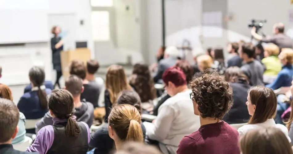 Impulsvorträge als Motivationsbooster: Frische Ideen für Ihr Unternehmen